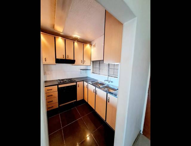 2 BEDROOM APARTMENT FOR SALE IN MONTCLAIR